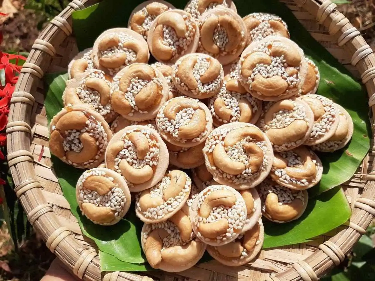 Gi&ograve;n tan B&aacute;nh tr&aacute;i điều, ăn một lần l&agrave; tấm tắc khen ngon 2