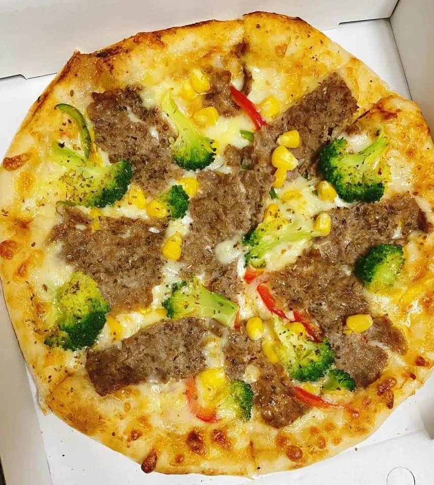 L&ecirc;&rsquo;s Home Pizza Coffee, pizza &Yacute; nhưng khẩu vị Việt 4