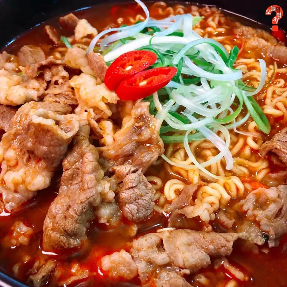Quán mì cay Seoul, địa điểm thu hút tín đồ đam mê ẩm thực Hàn Quốc 5
