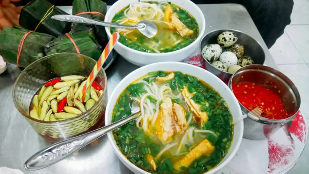Thưởng thức B&aacute;nh canh c&aacute; l&oacute;c Đồng Xo&agrave;i v&agrave; hương vị hấp dẫn kh&oacute; qu&ecirc;n 3
