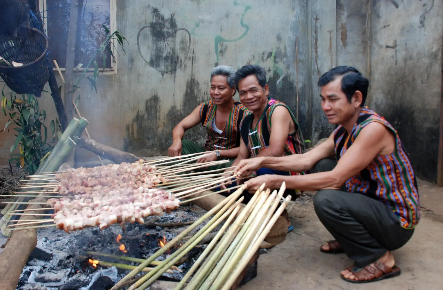 Thưởng thức Đọt m&acirc;y nướng, đặc sản thơm ngon từ n&uacute;i rừng B&igrave;nh Phước 4