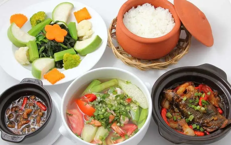 Top 8 qu&aacute;n cơm ni&ecirc;u Đồng Xo&agrave;i ngon chuẩn cơm nh&agrave; 3
