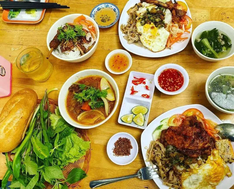 Top 8 qu&aacute;n cơm ni&ecirc;u Đồng Xo&agrave;i ngon chuẩn cơm nh&agrave; 5