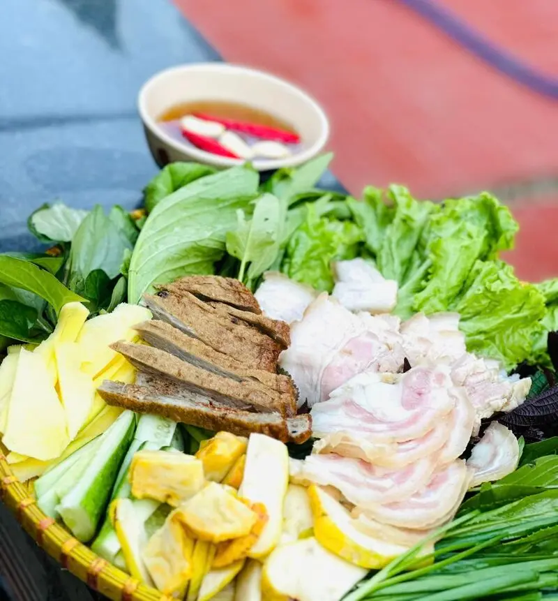 Vườn Nh&agrave; &Uacute;t, Hội An thu nhỏ ngay giữa trung t&acirc;m th&agrave;nh phố Đồng Xo&agrave;i 2