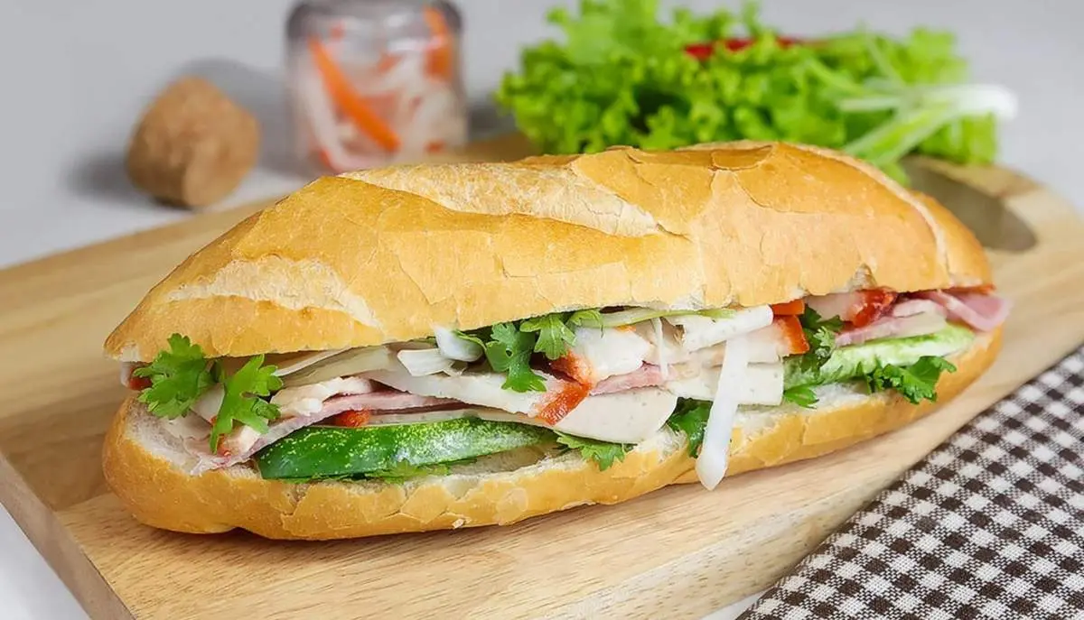Siêu ngon Bánh mì SoDope làm mưa làm gió vùng đất đỏ Bình Phước
