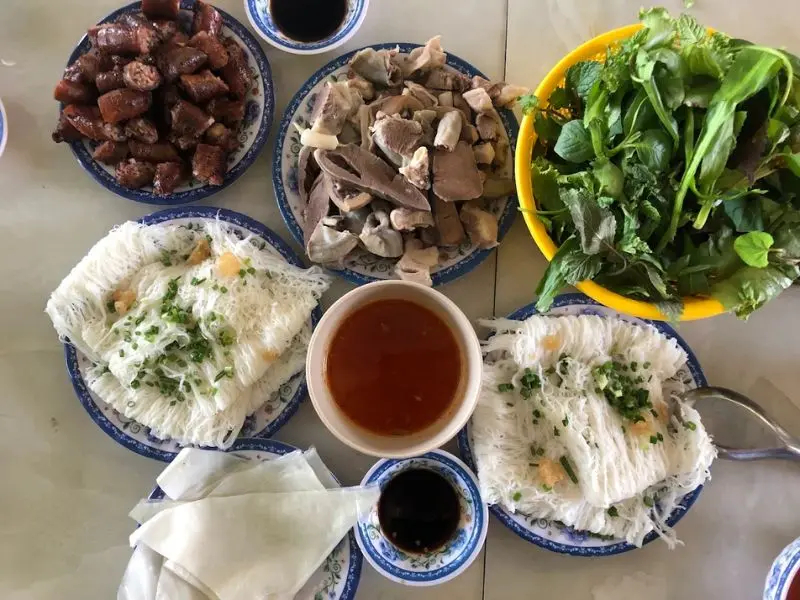 10 qu&aacute;n b&aacute;nh hỏi l&ograve;ng heo chuẩn vị B&igrave;nh Thuận h&uacute;t kh&aacute;ch gần xa 9