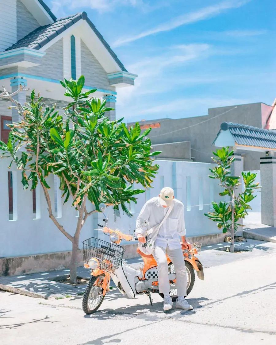 Kh&aacute;m ph&aacute; L&agrave;ng ch&agrave;i Ph&uacute; Long y&ecirc;n b&igrave;nh tr&ecirc;n Đảo Ph&uacute; Qu&yacute; 7