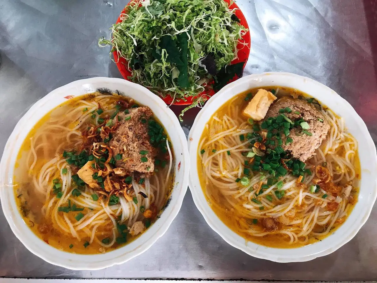 Gh&eacute; B&uacute;n ri&ecirc;u Nga để thưởng thức những b&aacute;t b&uacute;n ri&ecirc;u chất lượng 2