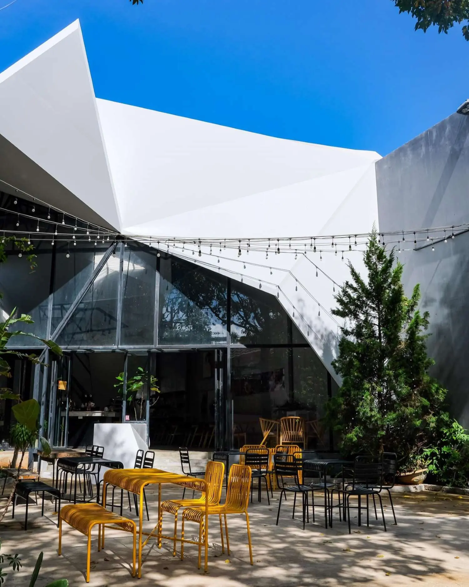 Gh&eacute; SOUL Roastery BMT để thưởng thức hương vị c&agrave; ph&ecirc; phin chuẩn Ban M&ecirc; 2