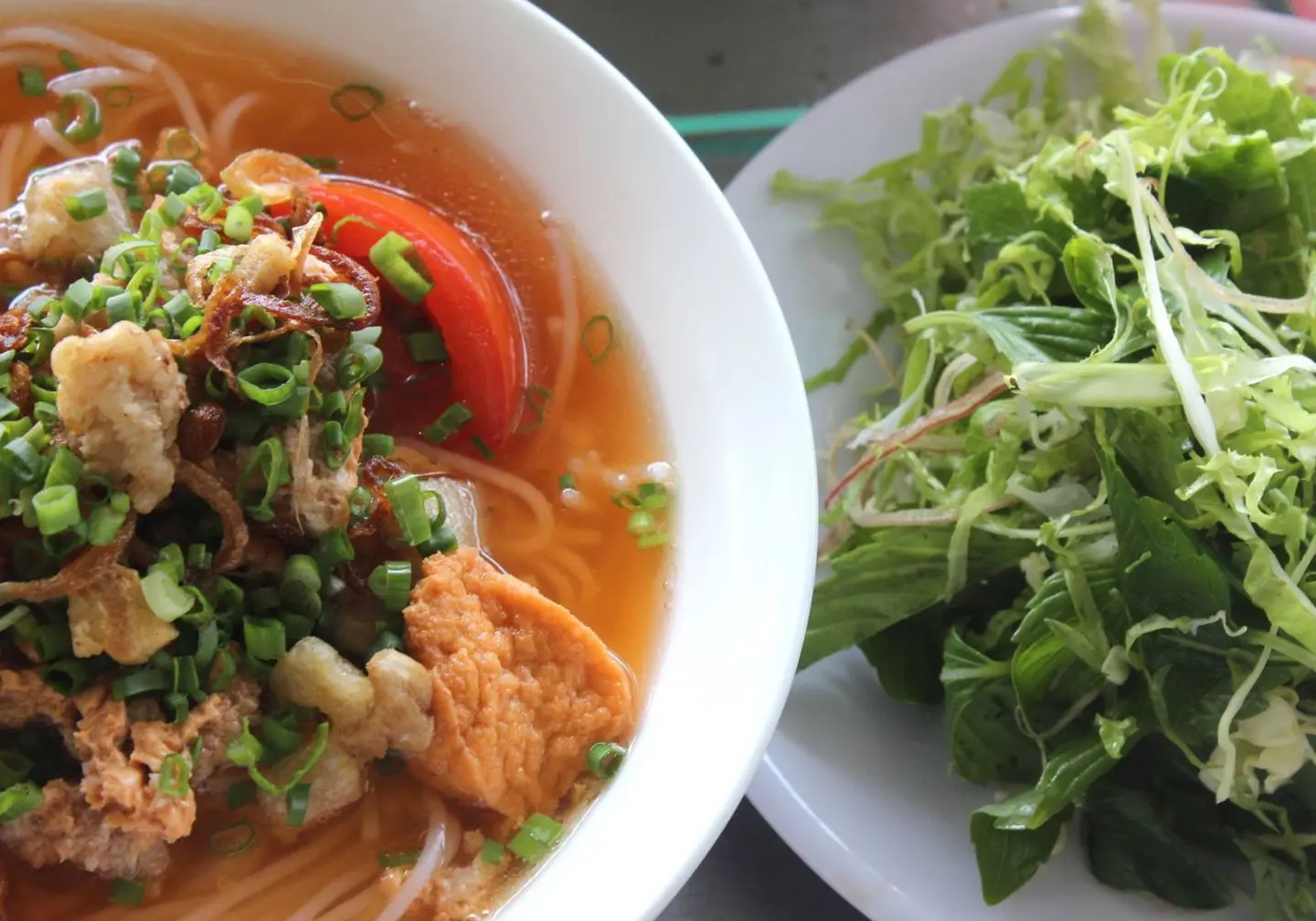 M&ecirc; mẩn với m&oacute;n B&uacute;n ri&ecirc;u Bu&ocirc;n Ma Thuột ngon kh&oacute; cưỡng 3