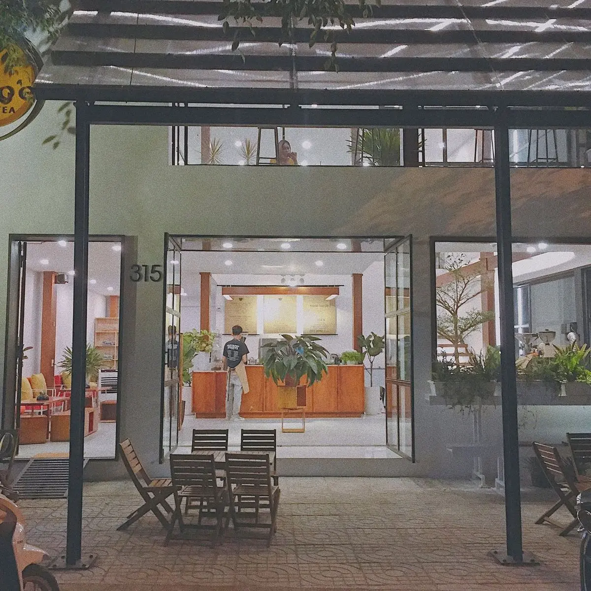 Orange Caf&eacute;, kh&ocirc;ng gian ngọt ng&agrave;o như t&igrave;nh đầu 2