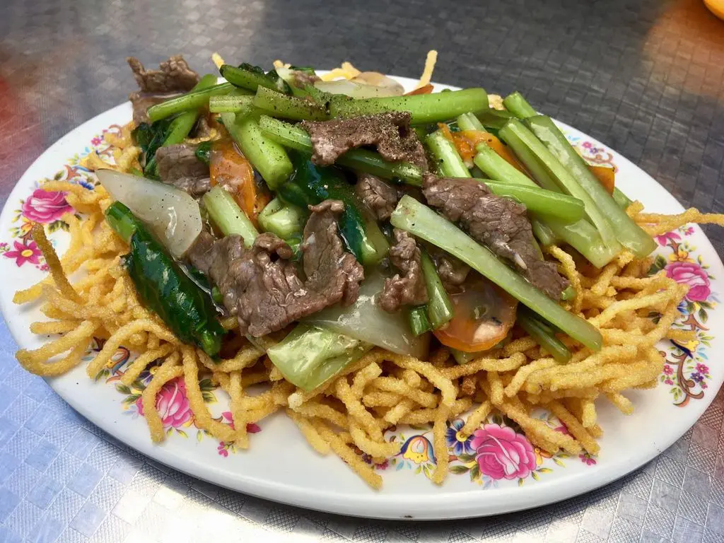 Thưởng thức m&oacute;n M&igrave; b&agrave; Hường Bu&ocirc;n Ma Thuột lạ miệng 5