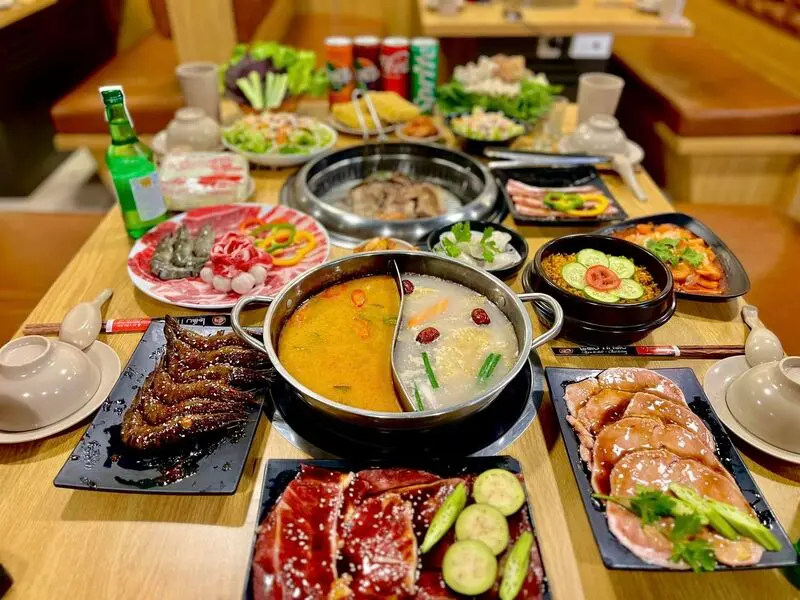 Top 10 qu&aacute;n buffet Bu&ocirc;n Ma Thuột chất lượng để thả ga thưởng thức 8