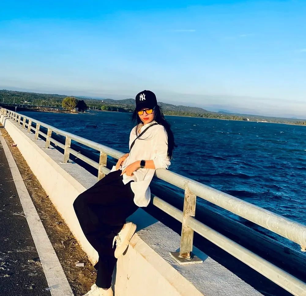 C&ugrave;ng review buổi chiều Ea Kao với c&ocirc; n&agrave;ng xinh đẹp Ninh Charme 2