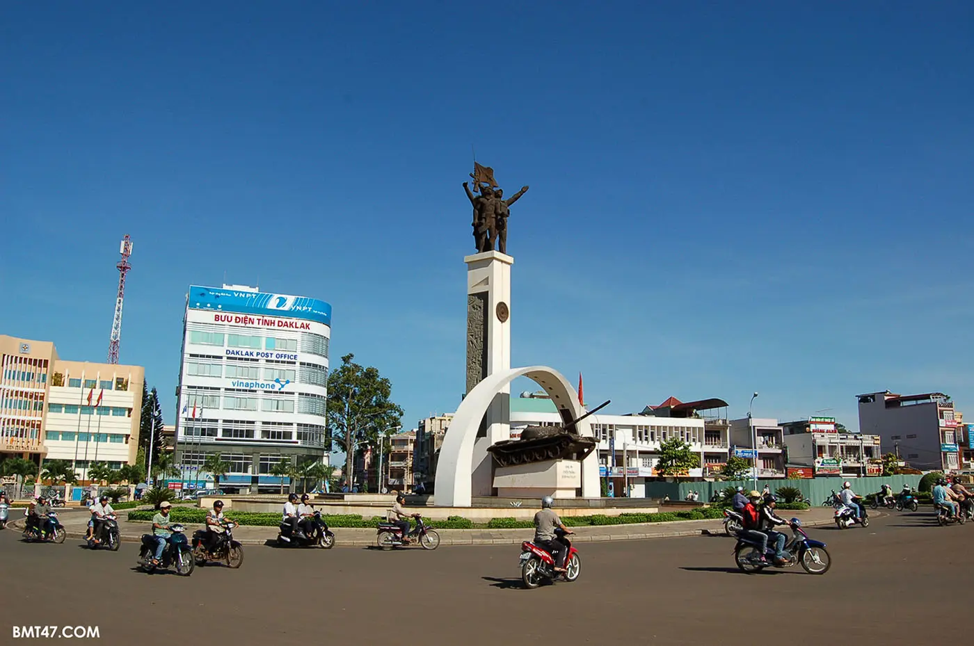 Kinh nghiệm phượt du lịch Bu&ocirc;n M&ecirc; Thuột từ A đến Z 8