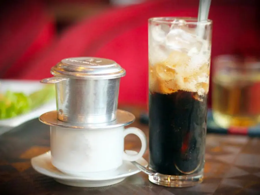5 qu&aacute;n cafe c&aacute; koi C&agrave; Mau view đẹp c&oacute; thể bạn chưa biết 6