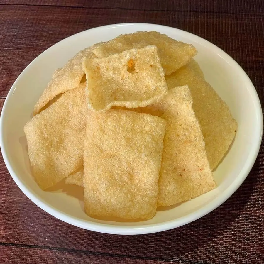 B&aacute;nh phồng t&ocirc;m Năm Căn, đặc sản đậm đ&agrave; hương vị biển 2