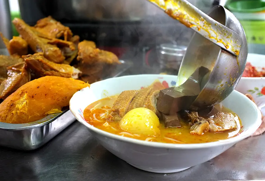B&uacute;n c&agrave; ri b&eacute;o C&agrave; Mau, m&oacute;n ngon kh&oacute; cưỡng của người d&acirc;n v&ugrave;ng s&ocirc;ng nước 4
