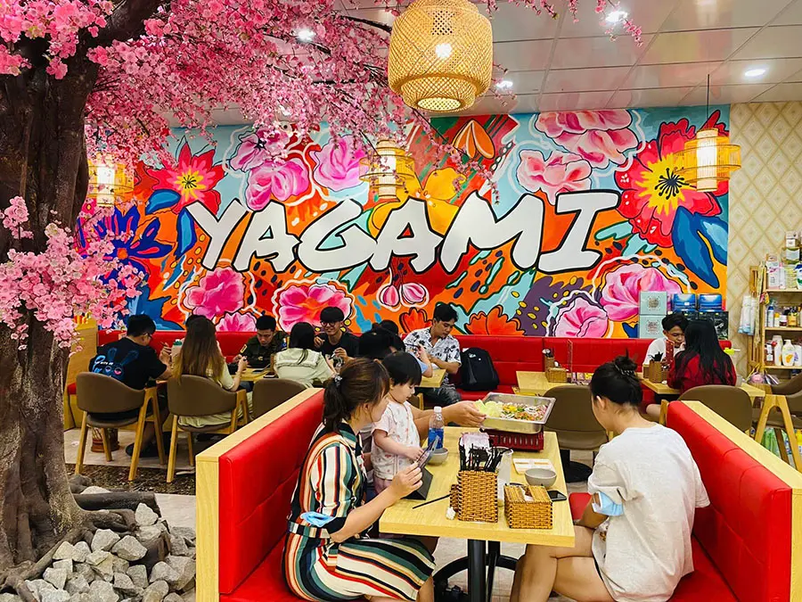 Gh&eacute; qu&aacute;n M&igrave; cay Yagami C&agrave; Mau thưởng thức ẩm thực đa quốc gia 3