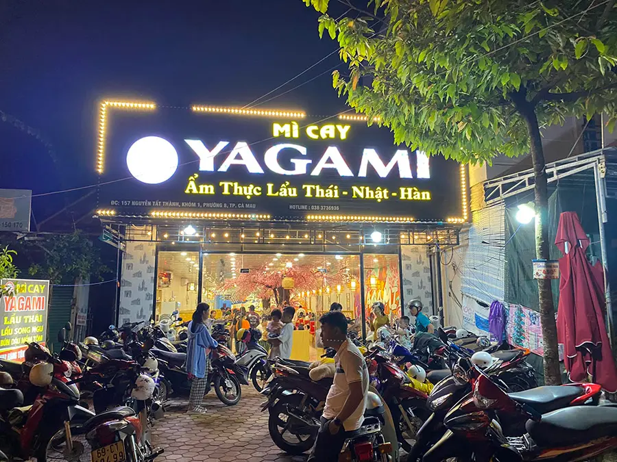 Gh&eacute; qu&aacute;n M&igrave; cay Yagami C&agrave; Mau thưởng thức ẩm thực đa quốc gia 2