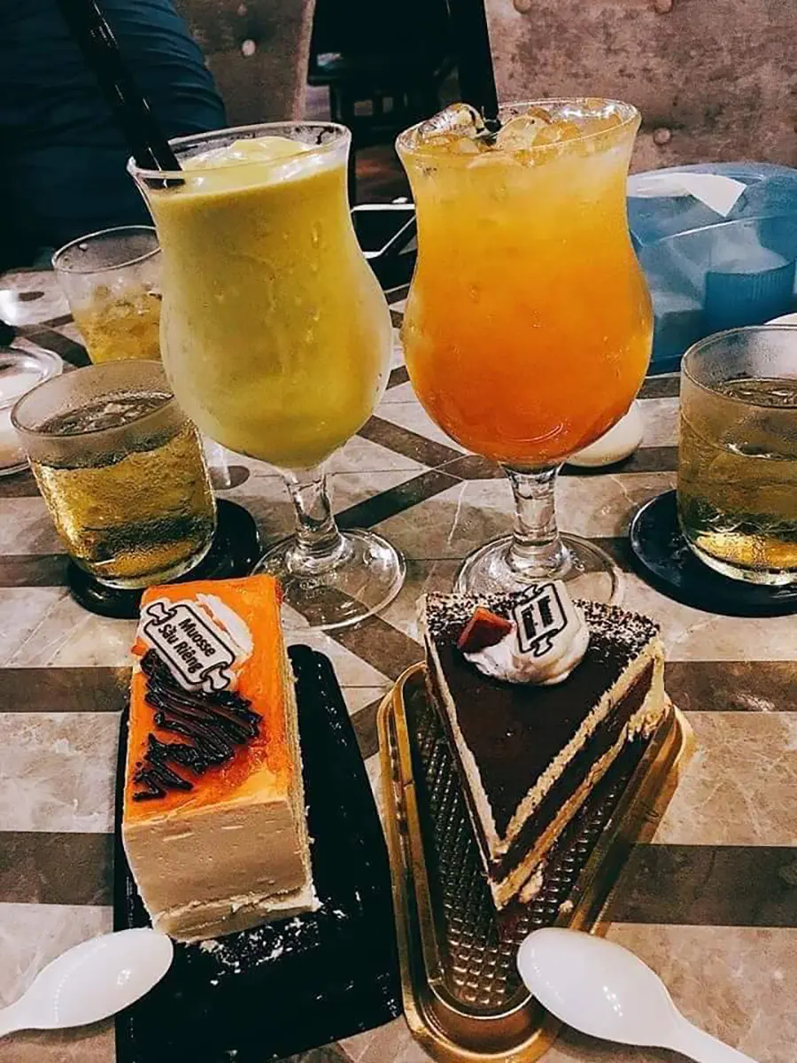 Huỳnh Hương Caf&eacute;, khu vườn cổ t&iacute;ch giữa l&ograve;ng C&agrave; Mau 8