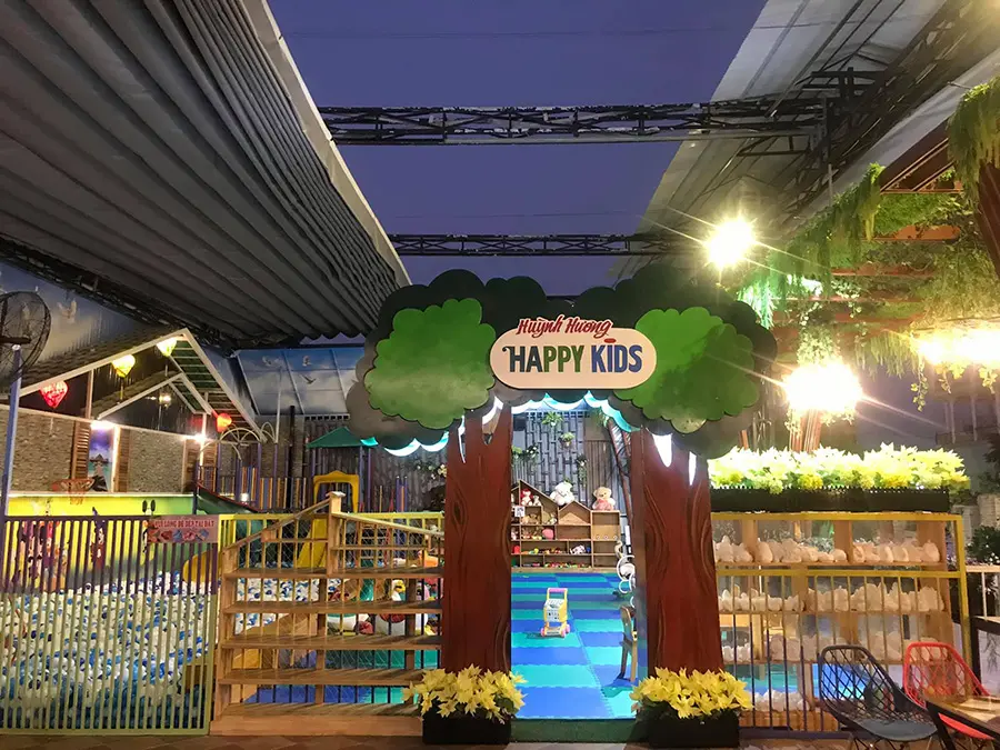 Huỳnh Hương Caf&eacute;, khu vườn cổ t&iacute;ch giữa l&ograve;ng C&agrave; Mau 6