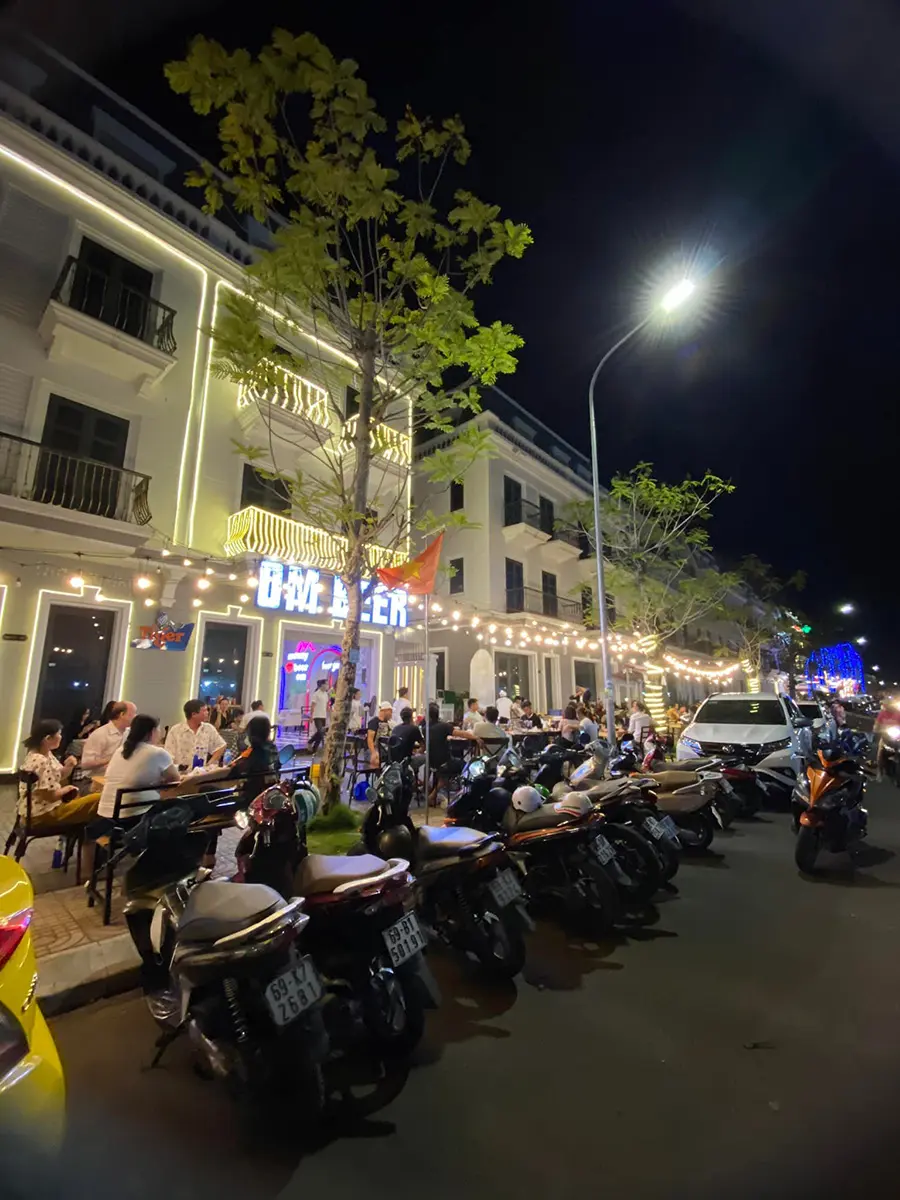 OM Beer, tọa độ họp mặt bạn b&egrave; cực chất v&agrave;o dịp cuối tuần 2