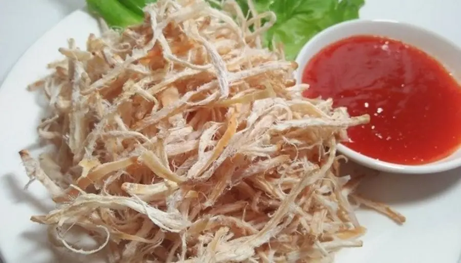 Thưởng thức đặc sản Kh&ocirc; mực S&ocirc;ng Đốc hấp dẫn kh&ocirc;ng thể chối từ 8