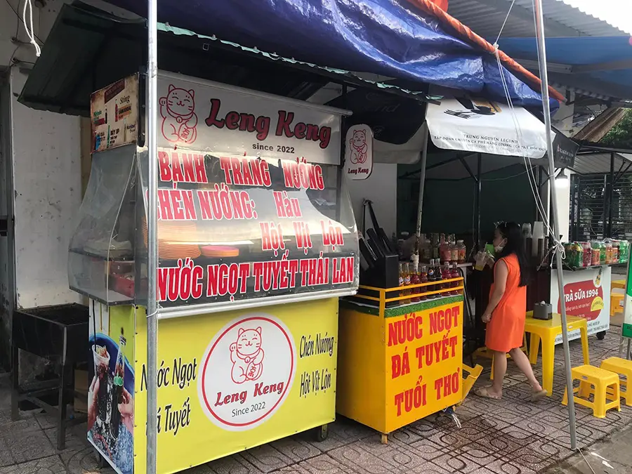 Tiệm Leng Keng C&agrave; Mau, qu&aacute;n nước tuổi thơ của giới trẻ phố thị 2