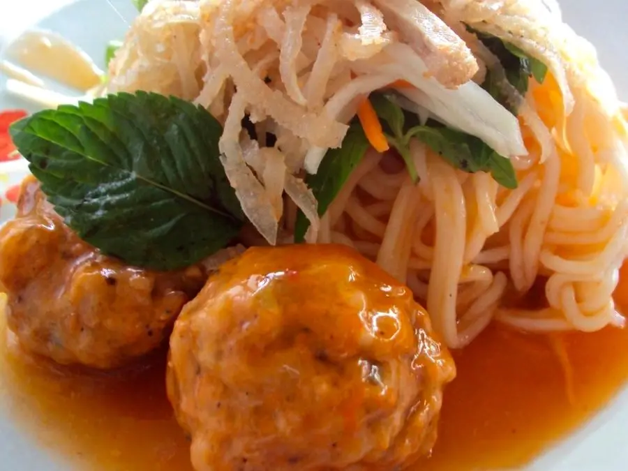 Top 4 qu&aacute;n b&aacute;n b&aacute;nh tầm cay C&agrave; Mau đ&atilde; ngon lại c&ograve;n si&ecirc;u rẻ 8