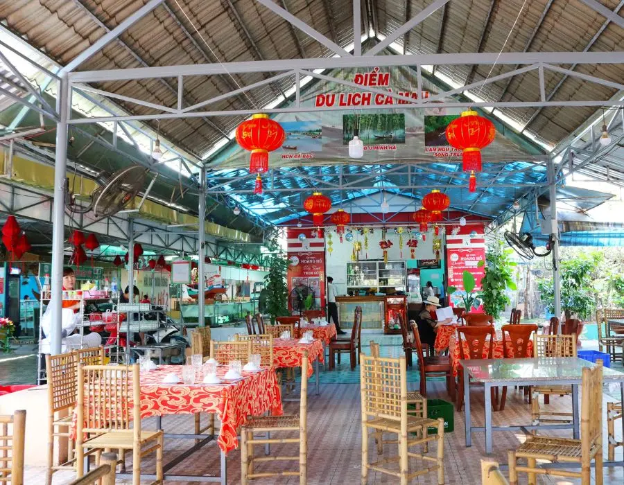 Top qu&aacute;n hải sản ngon ở C&agrave; Mau được y&ecirc;u th&iacute;ch 5