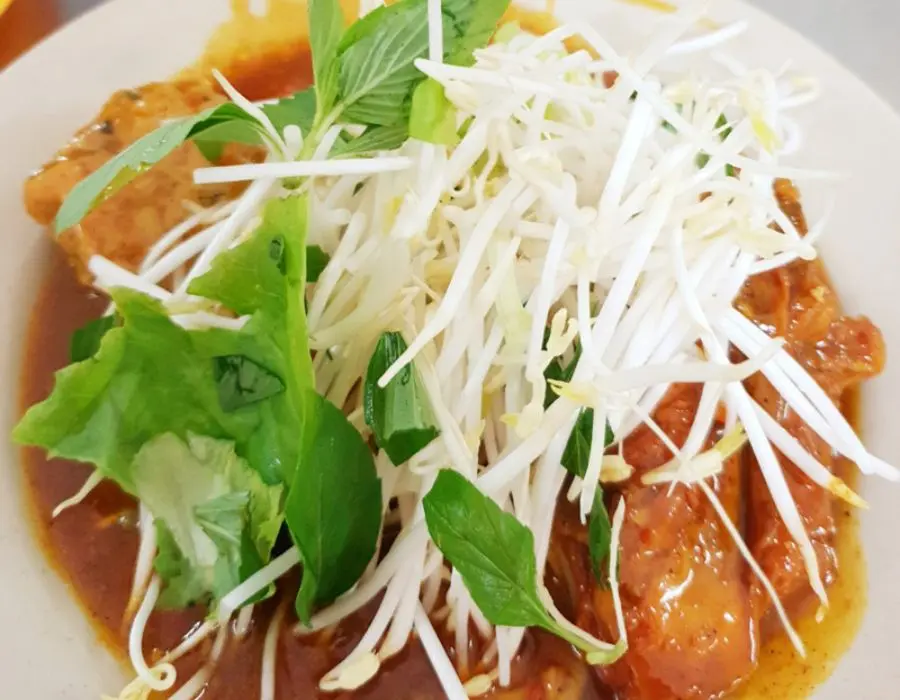 Trải nghiệm m&oacute;n b&aacute;nh tầm cay hẻm Vĩnh Quang ngon lừng danh 3