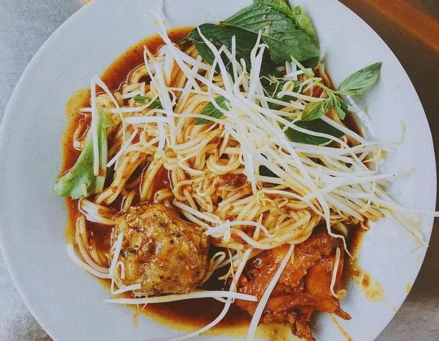 Trải nghiệm m&oacute;n b&aacute;nh tầm cay hẻm Vĩnh Quang ngon lừng danh 5