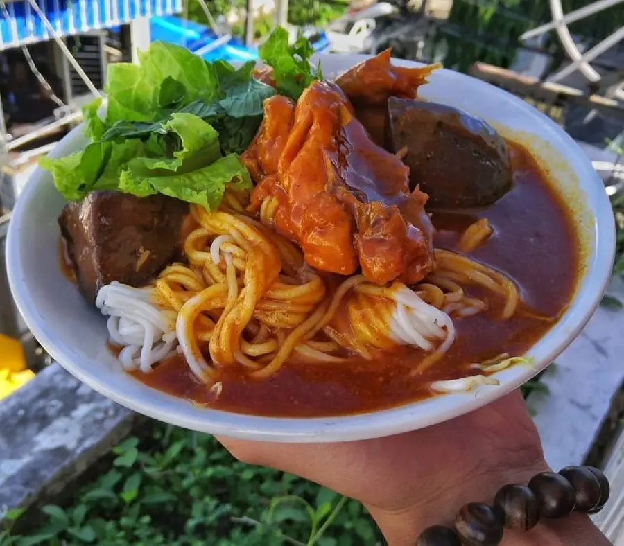 Review ẩm thực C&agrave; Mau cực hấp dẫn c&ugrave;ng với ca sĩ Quang Vinh 2