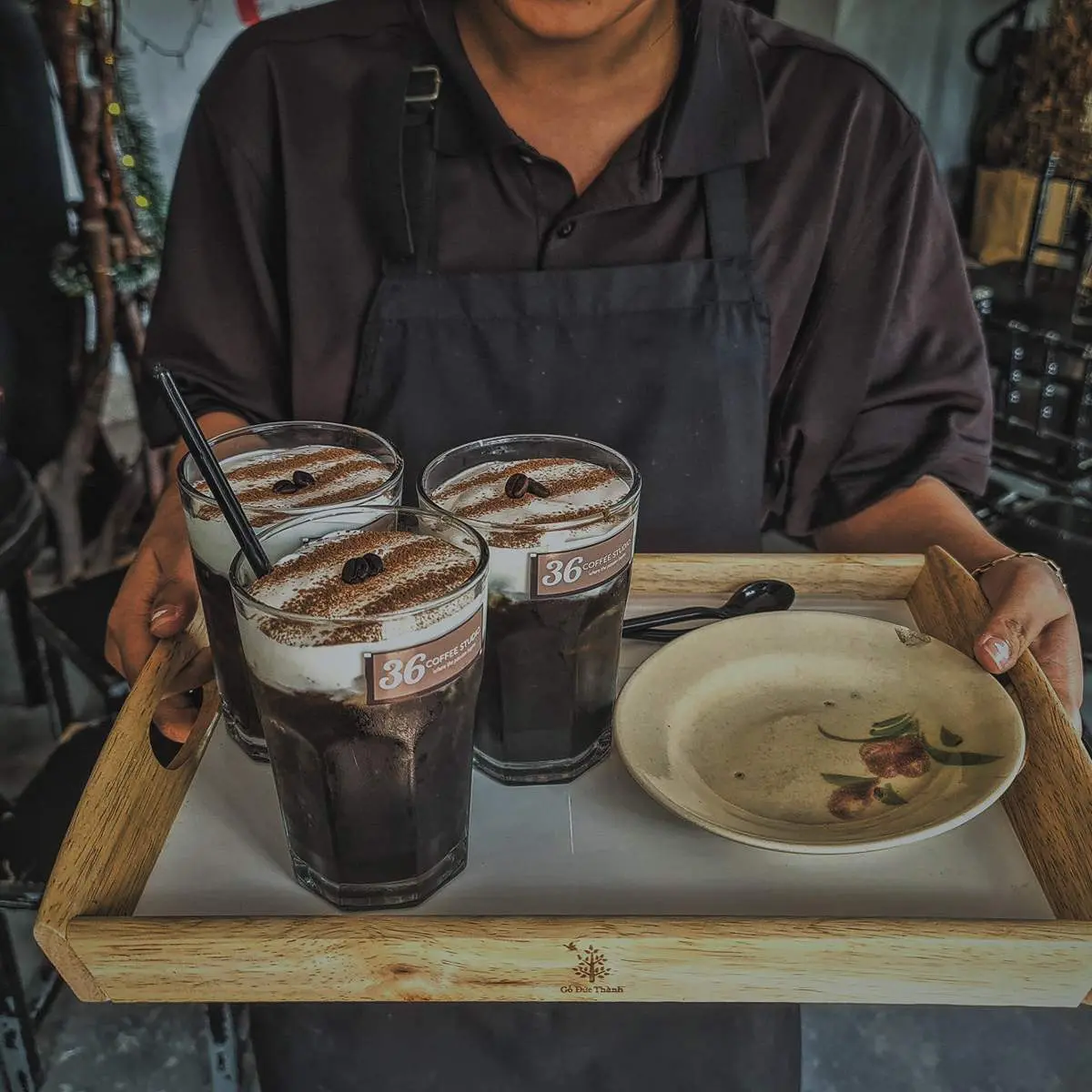 36 Coffee Studio v&agrave; kh&ocirc;ng gian tinh tế của sắc m&agrave;u tương phản 8