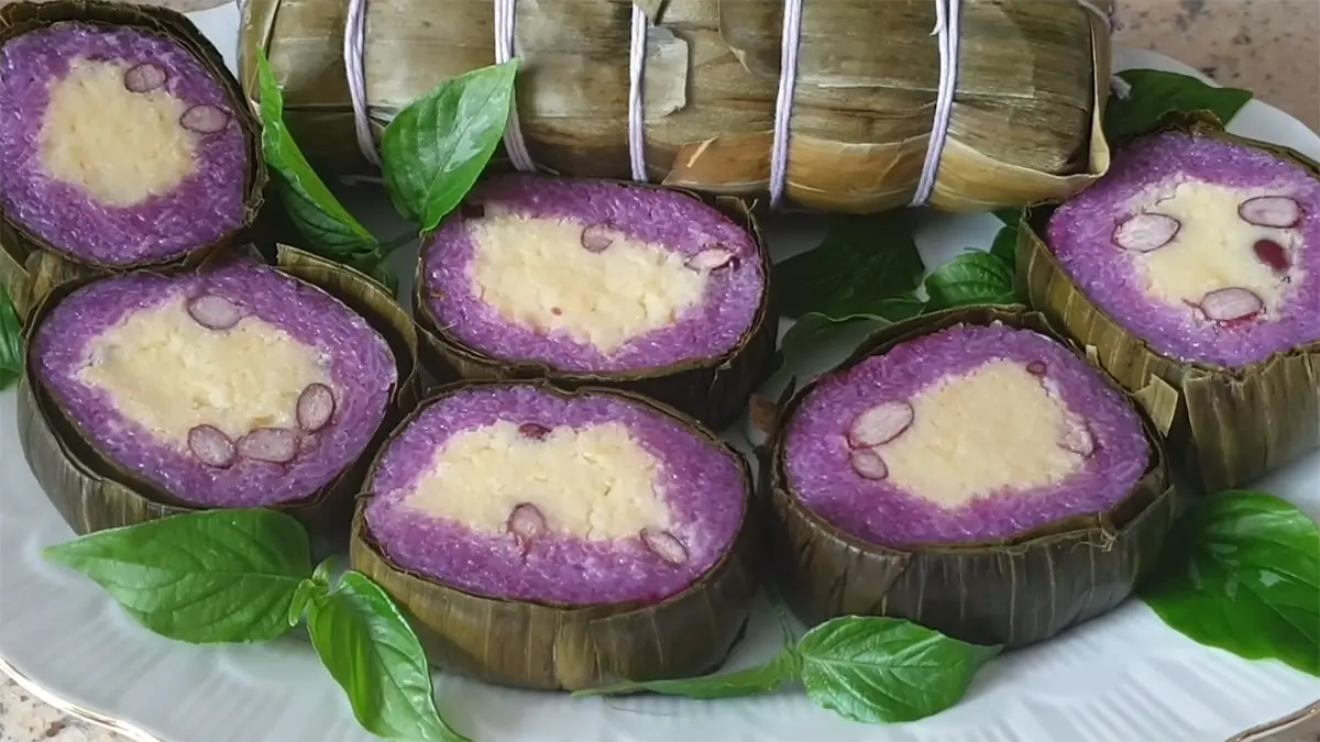 B&aacute;nh t&eacute;t l&aacute; cẩm Cần Thơ - M&oacute;n đặc sản thơm ngon kh&ocirc;ng thể bỏ lỡ 3