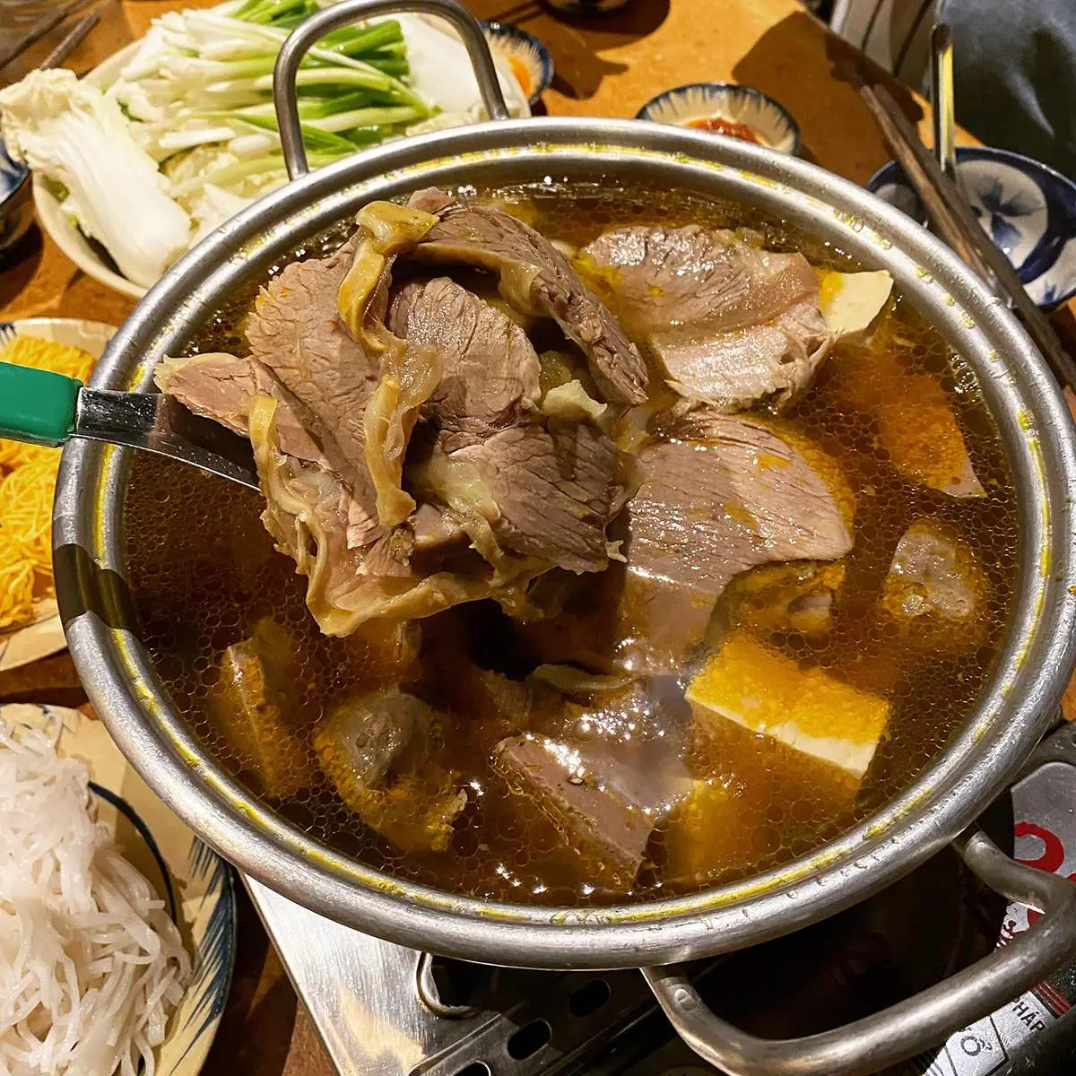 Bỏ túi ngay Top quán lẩu bò ngon Cần Thơ hấp dẫn nhất 6