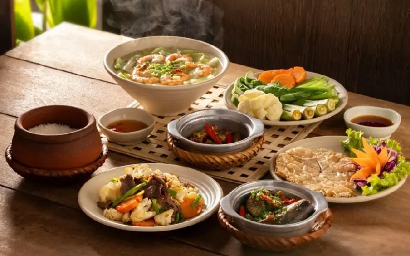Danh s&aacute;ch 7 qu&aacute;n cơm ni&ecirc;u Cần Thơ nổi tiếng kh&ocirc;ng n&ecirc;n bỏ qua 3