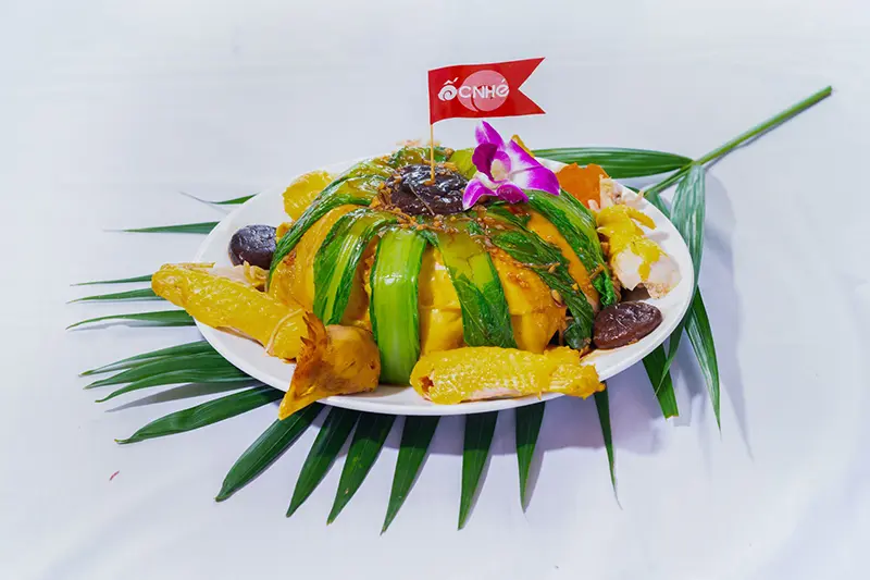 Đến Ốc Nh&eacute; Cần Thơ, bạn muốn ăn g&igrave; cũng đều c&oacute; cả 3