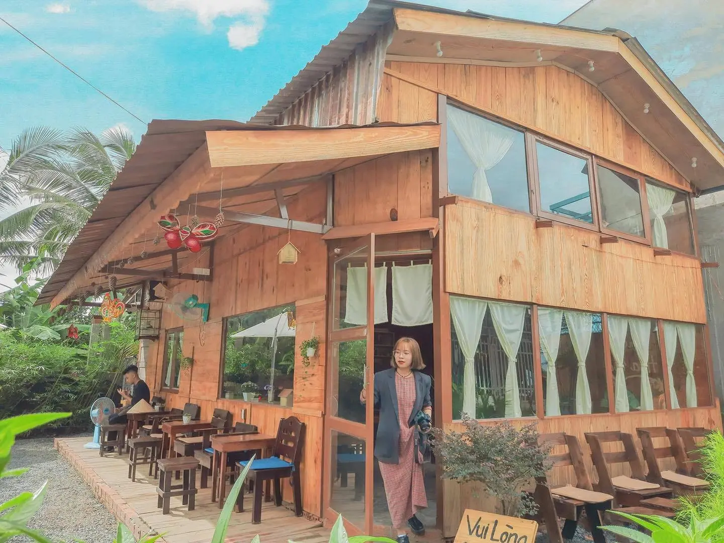 Đi trốn đến Cafe Họa Mi b&igrave;nh y&ecirc;n giữa l&ograve;ng th&agrave;nh phố 2