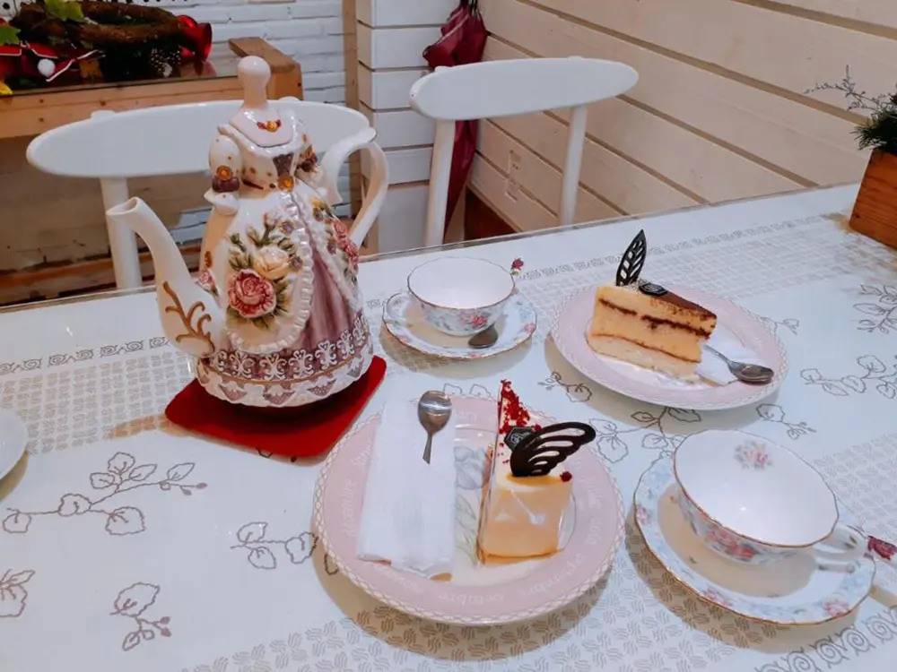 Điểm danh Top qu&aacute;n tr&agrave; v&agrave; b&aacute;nh ngọt nổi tiếng Cần Thơ 6