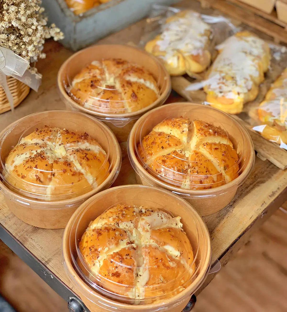 Điểm danh Top qu&aacute;n tr&agrave; v&agrave; b&aacute;nh ngọt nổi tiếng Cần Thơ 10