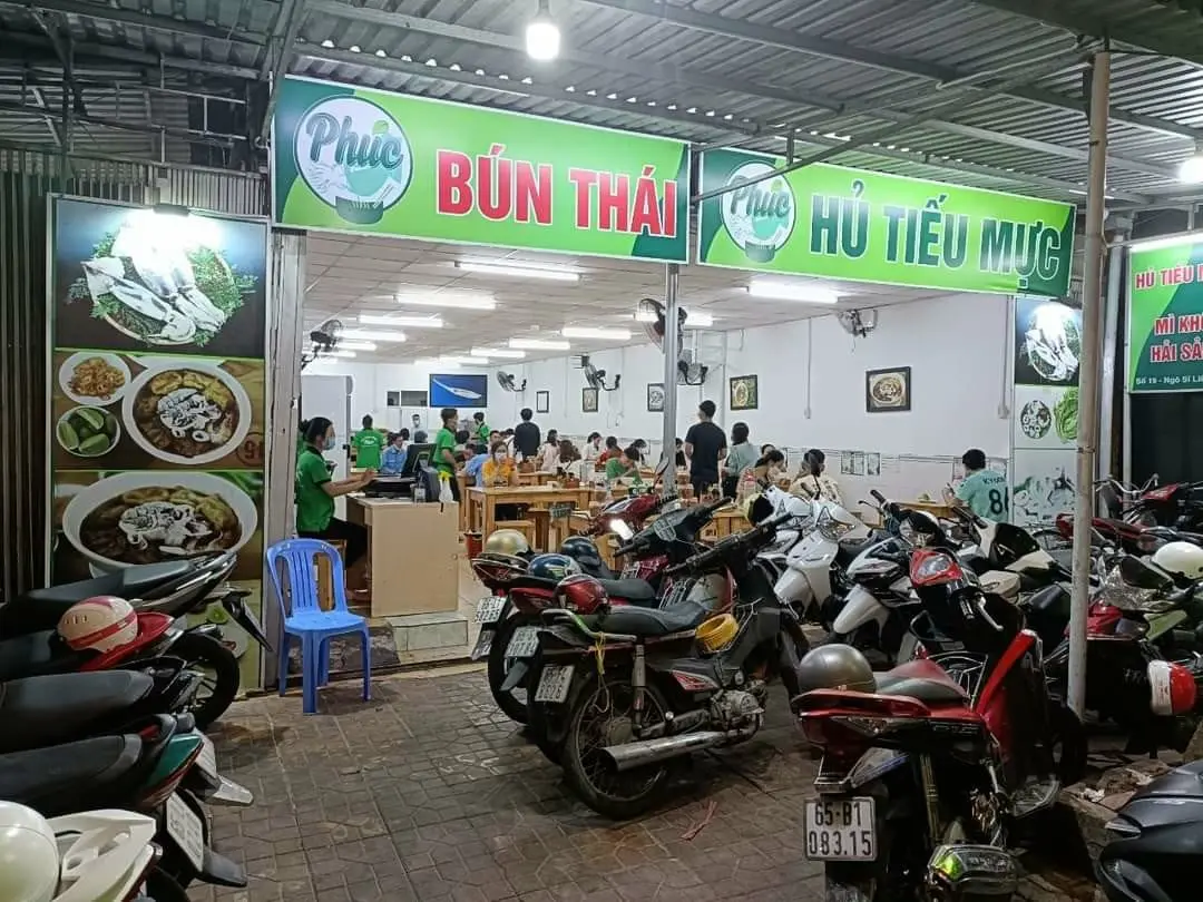 H&eacute; lộ qu&aacute;n Hủ tiếu mực Ph&uacute;c ăn l&agrave; ghiền ở Cần Thơ 2
