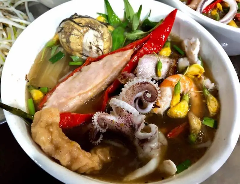 H&eacute; lộ Top qu&aacute;n b&uacute;n mắm Cần Thơ ngon nứt v&aacute;ch, ăn xong nhớ m&atilde;i 6