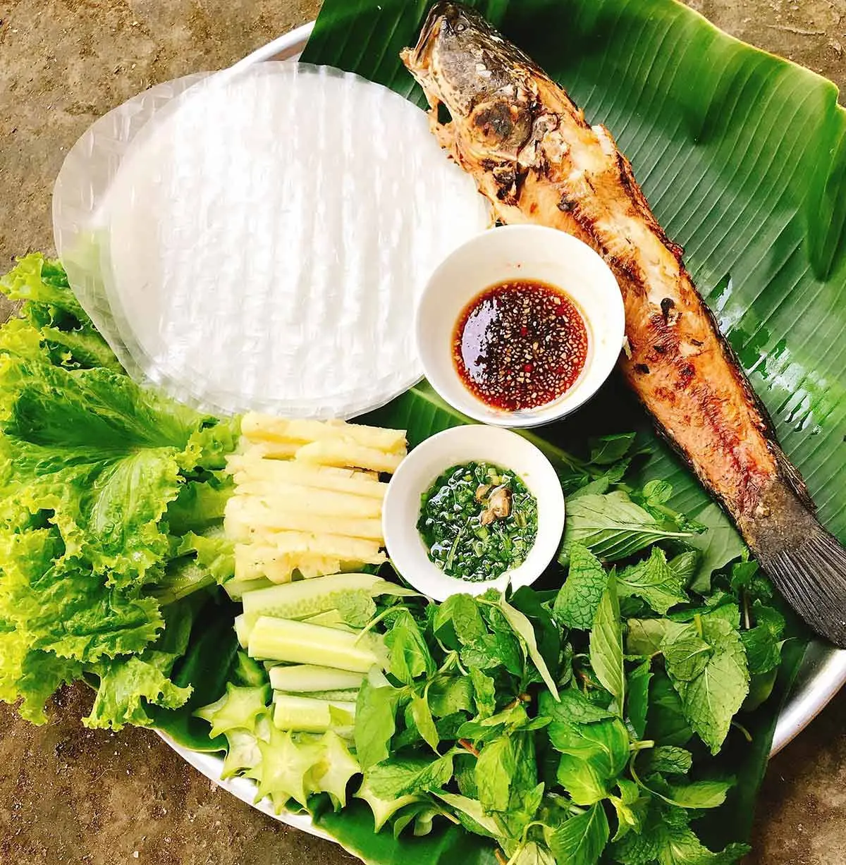 Kh&aacute;m ph&aacute; ẩm thực miền T&acirc;y d&acirc;n d&atilde; với C&aacute; l&oacute;c nướng trui Cần Thơ 9