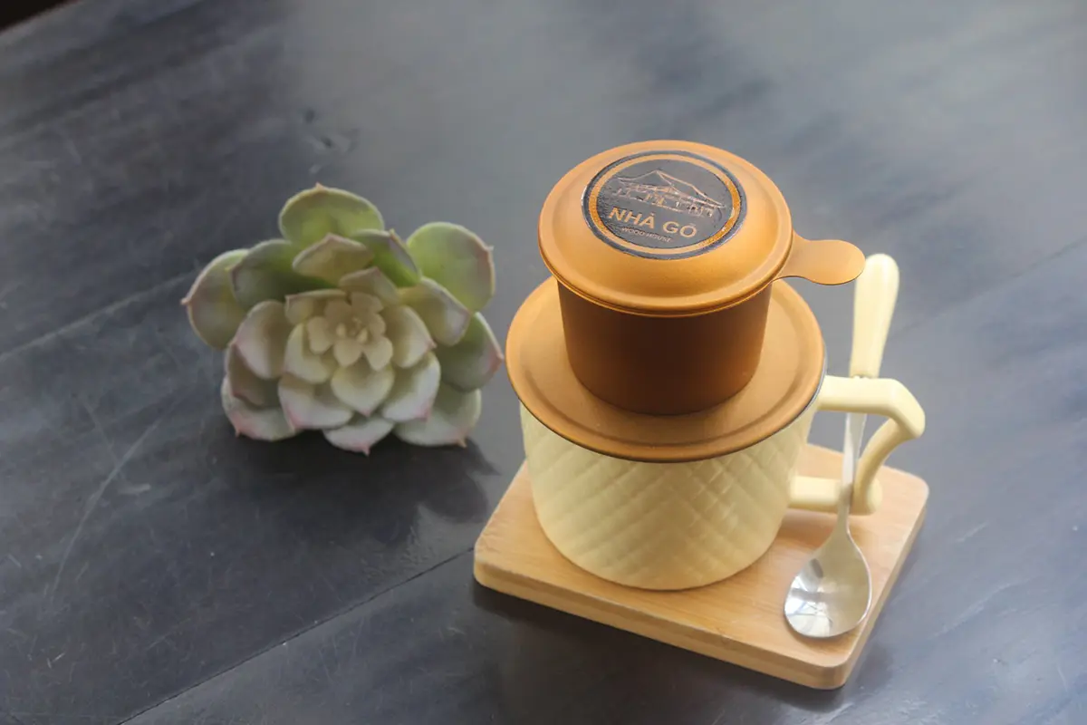 Kh&aacute;m ph&aacute; Nh&agrave; Gỗ Cafe, Wood House Coffee Cần Thơ 4
