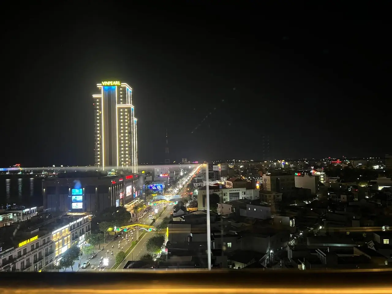 Kh&aacute;m ph&aacute; những địa điểm được xếp v&agrave;o Top cafe s&acirc;n thượng Cần Thơ 2