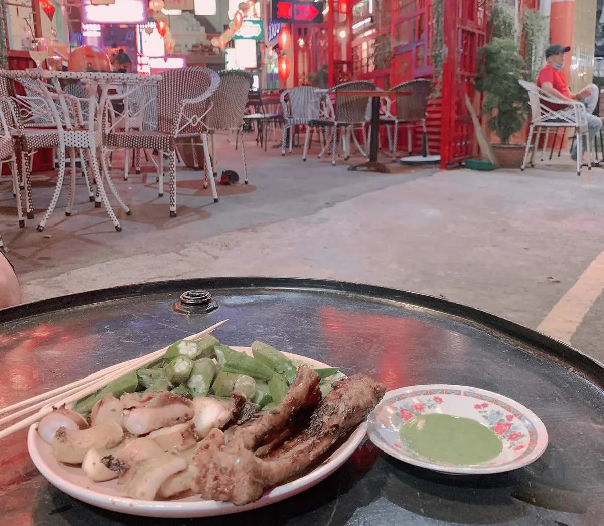 Qu&aacute;n Lan Kwai Fong CT ( Lan Quế Phường) v&agrave; kh&ocirc;ng gian Hồng K&ocirc;ng rực rỡ 6