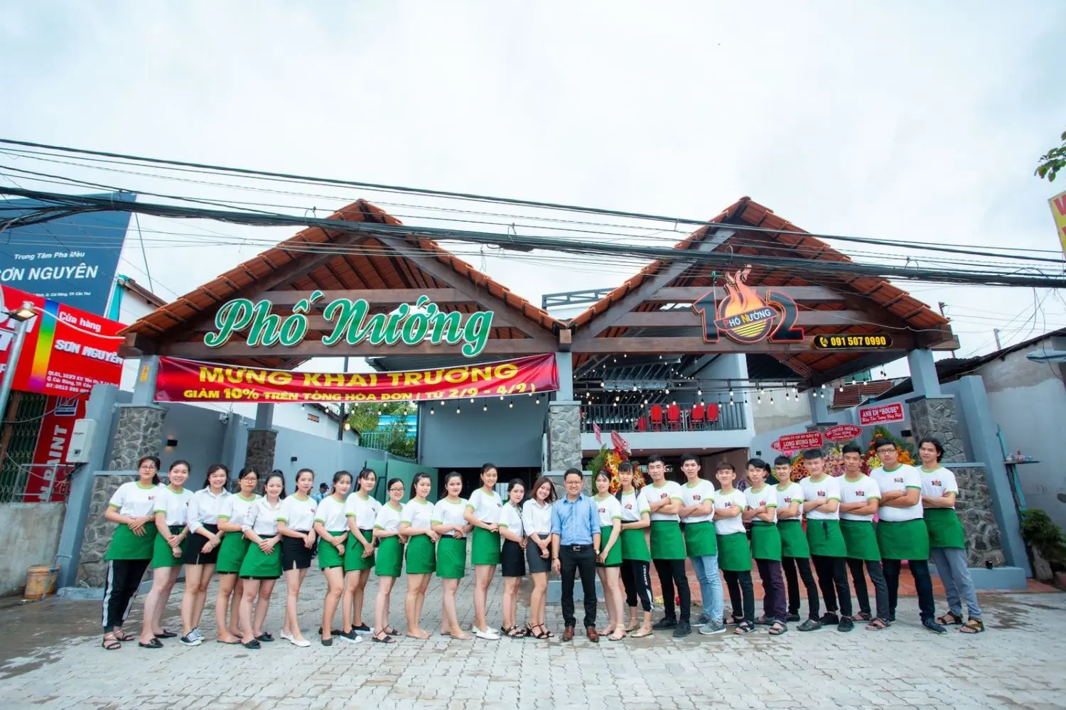 Qu&aacute;n Phố nướng 102 Cần Thơ ngon ngất ng&acirc;y như tr&ecirc;n ch&iacute;n tầng m&acirc;y 2