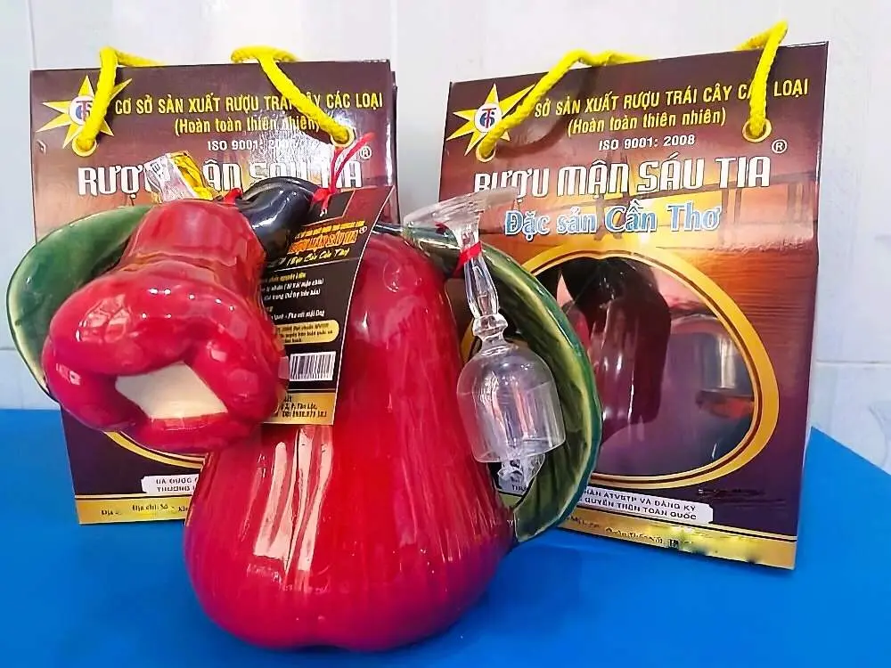 Rượu mận S&aacute;u Tia, c&acirc;u chuyện th&agrave;nh c&ocirc;ng của đặc sản miền Ch&acirc;u Thổ 4